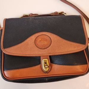 VINTAGE DOONEY & BOURKE Large Carrier Crossbody Bag